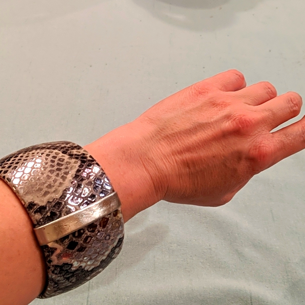 Gray/silvery snakeskin wide cuff